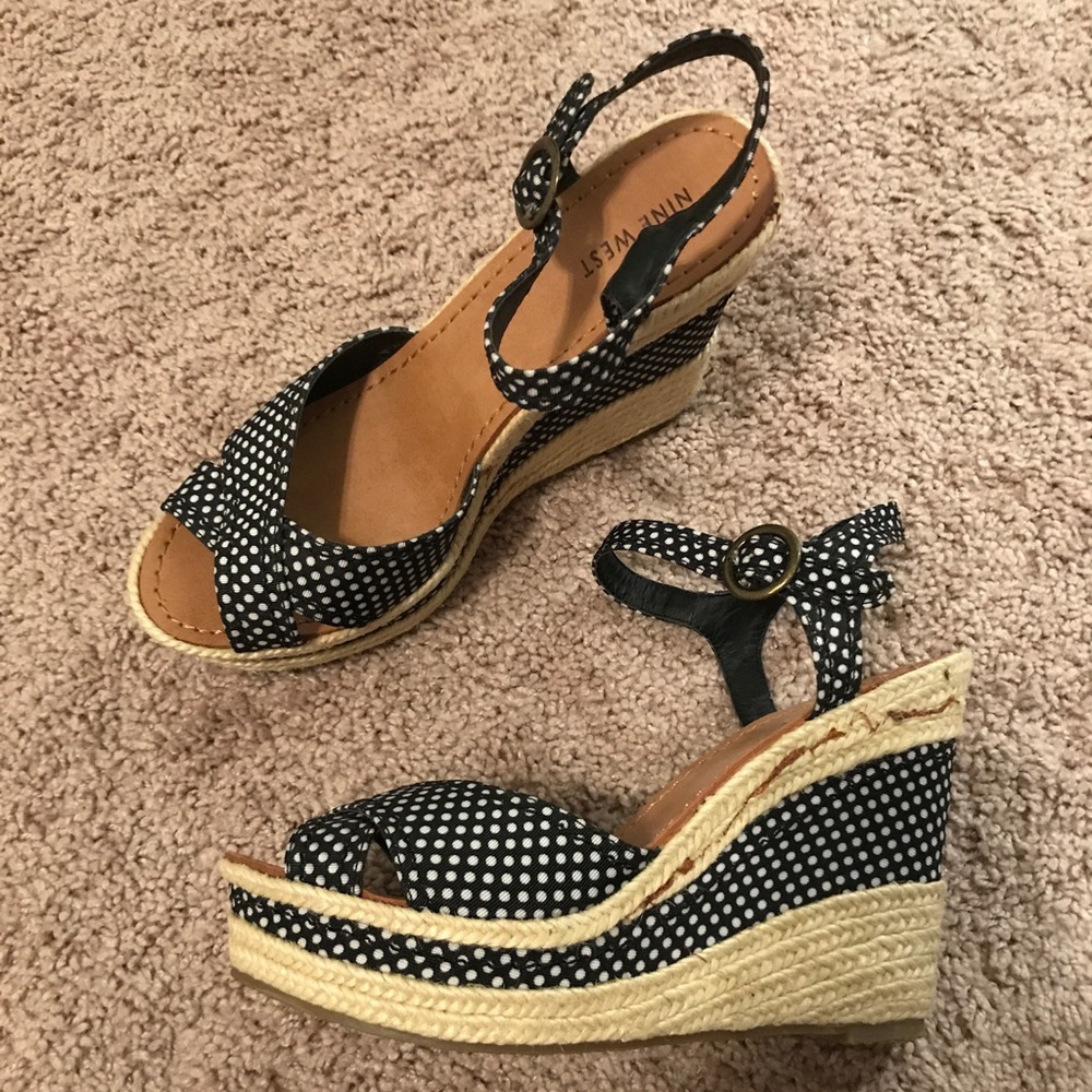 New Nine West polka dot wedges Sz.8
